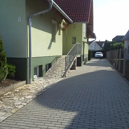 Romi Vendeghaz * Bük