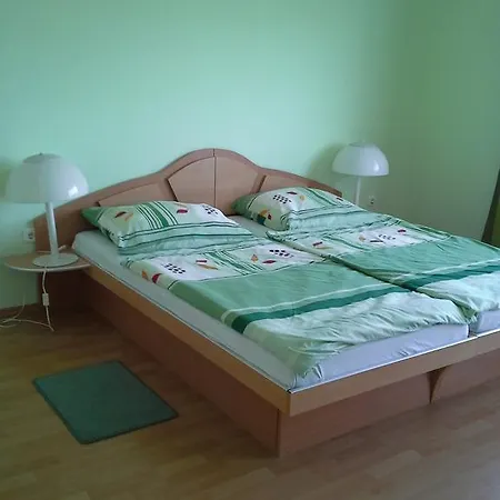 Romi Vendeghaz Bük